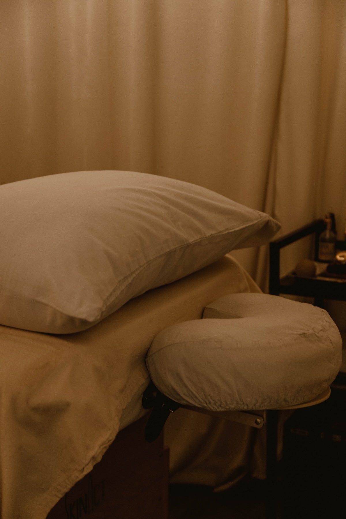 Acupuncture for Sleep: What TCM Says About Why You Can't Rest