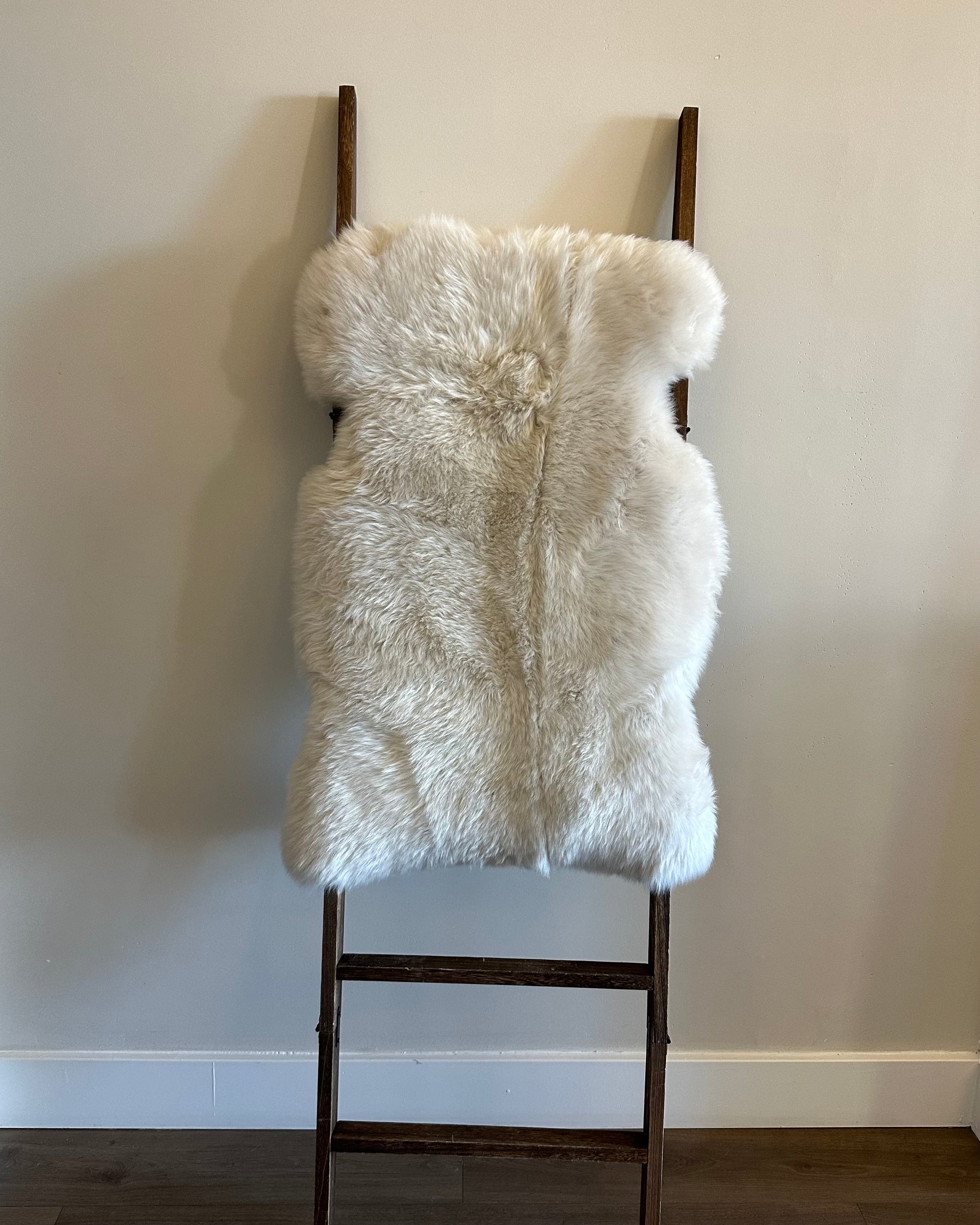 New Zealand Sheepskin - White