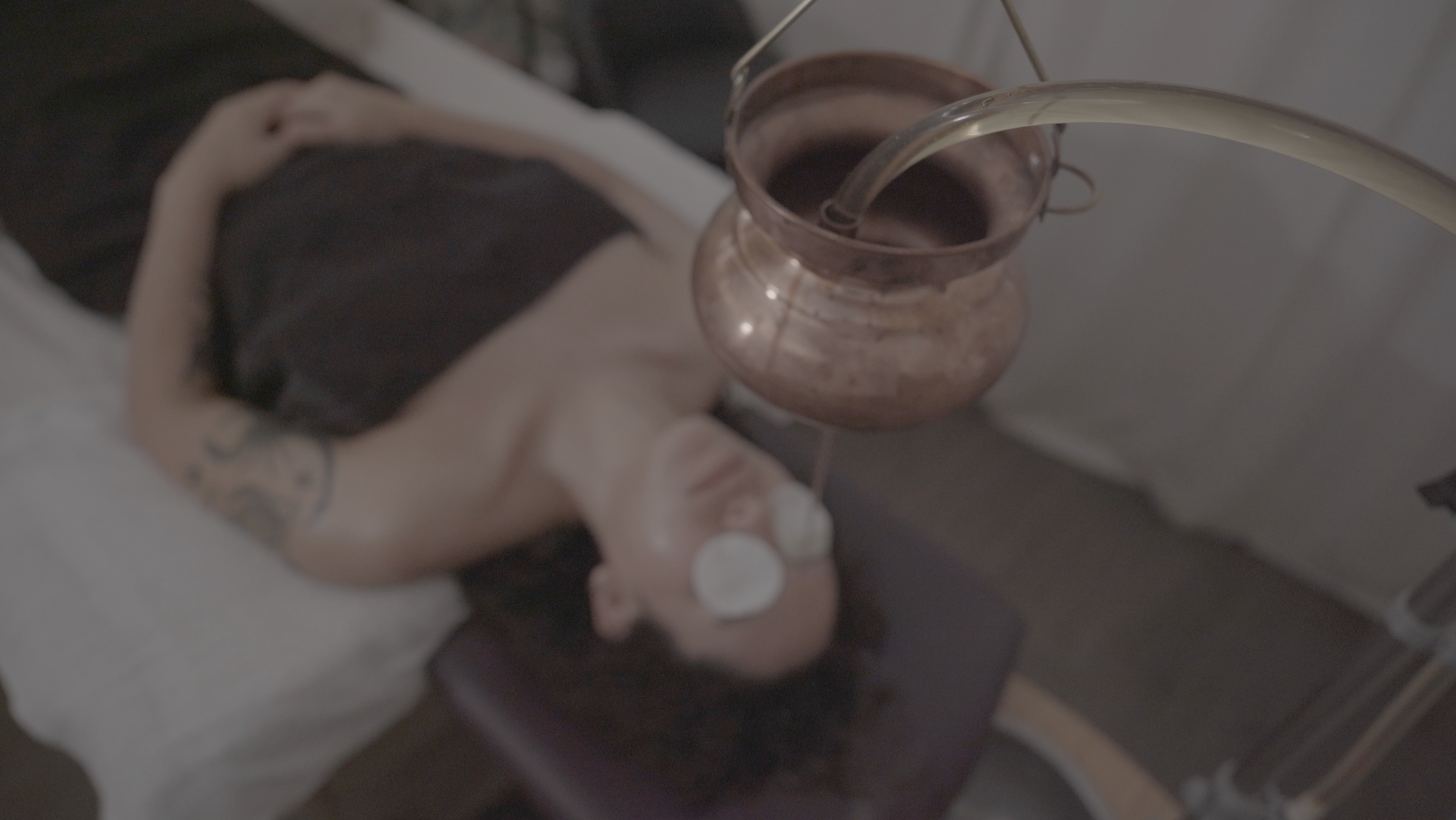 Shirodhara treatment at Mount Sunny in Phoenix